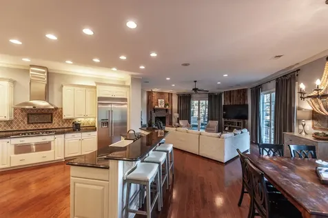 2436 Long Hollow Pike Hendersonville TN 37075