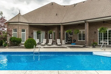 2436 Long Hollow Pike Hendersonville TN 37075
