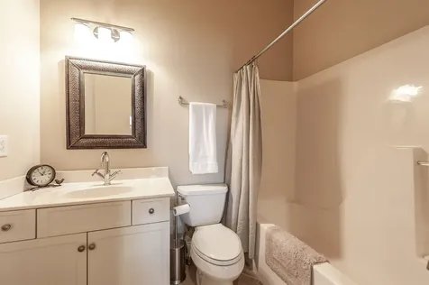 2436 Long Hollow Pike Hendersonville TN 37075