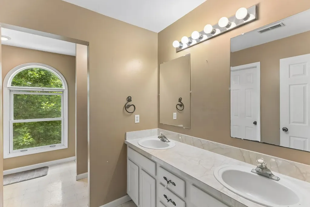 7368 Walker Road Fairview TN 37062