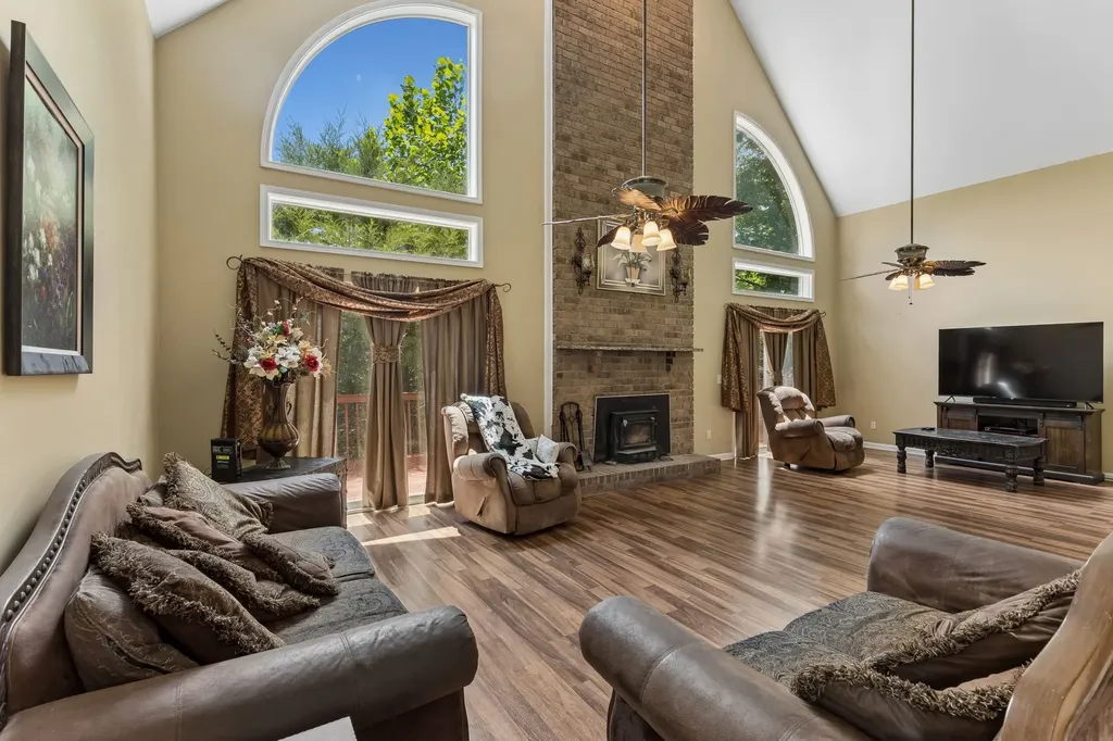 7368 Walker Road Fairview TN 37062