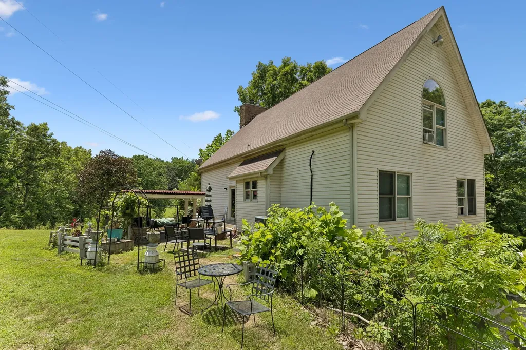 7368 Walker Road Fairview TN 37062
