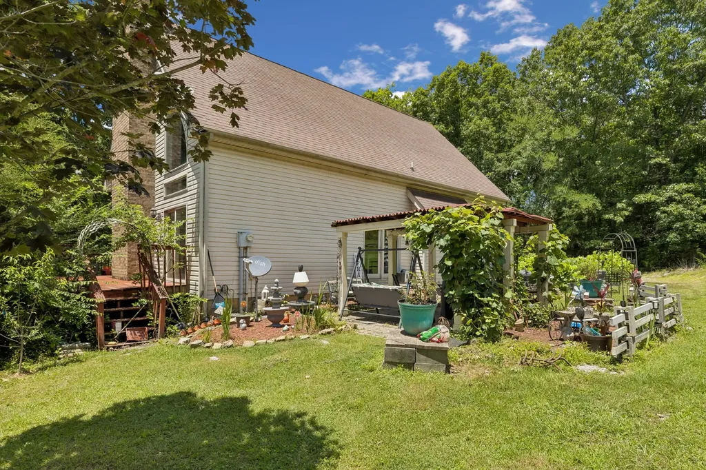 7368 Walker Road Fairview TN 37062