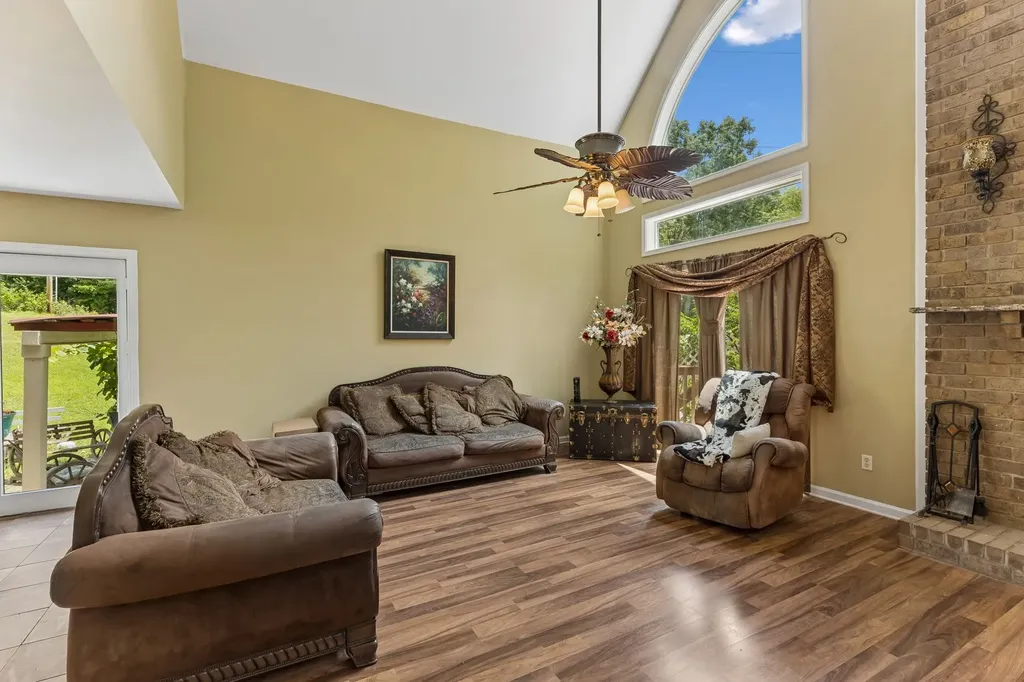 7368 Walker Road Fairview TN 37062