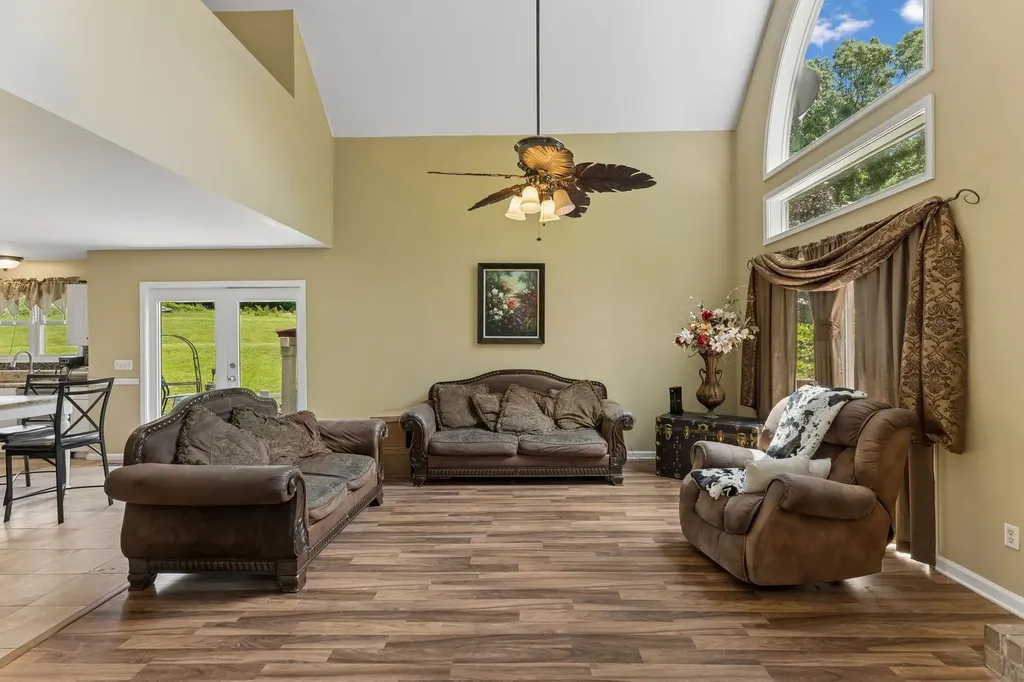7368 Walker Road Fairview TN 37062
