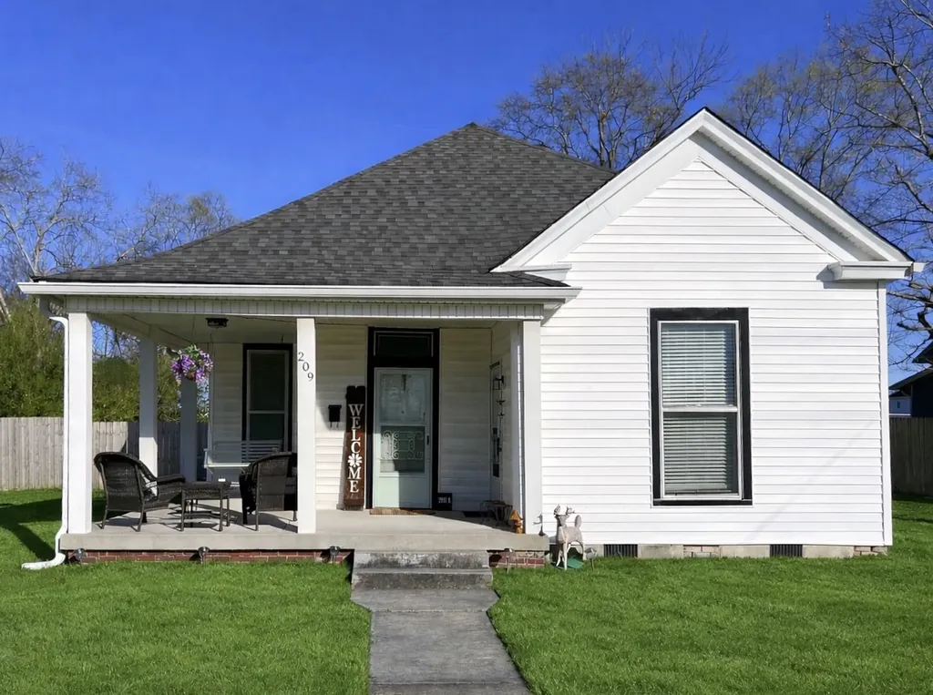 209A S Greenwood Street Lebanon TN 37087