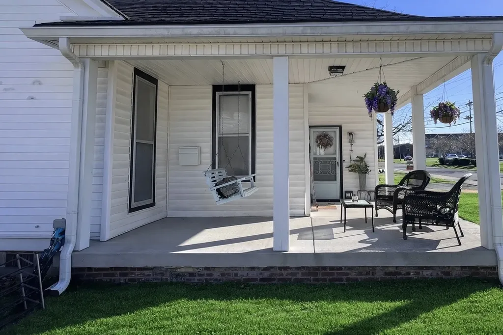209A S Greenwood Street Lebanon TN 37087