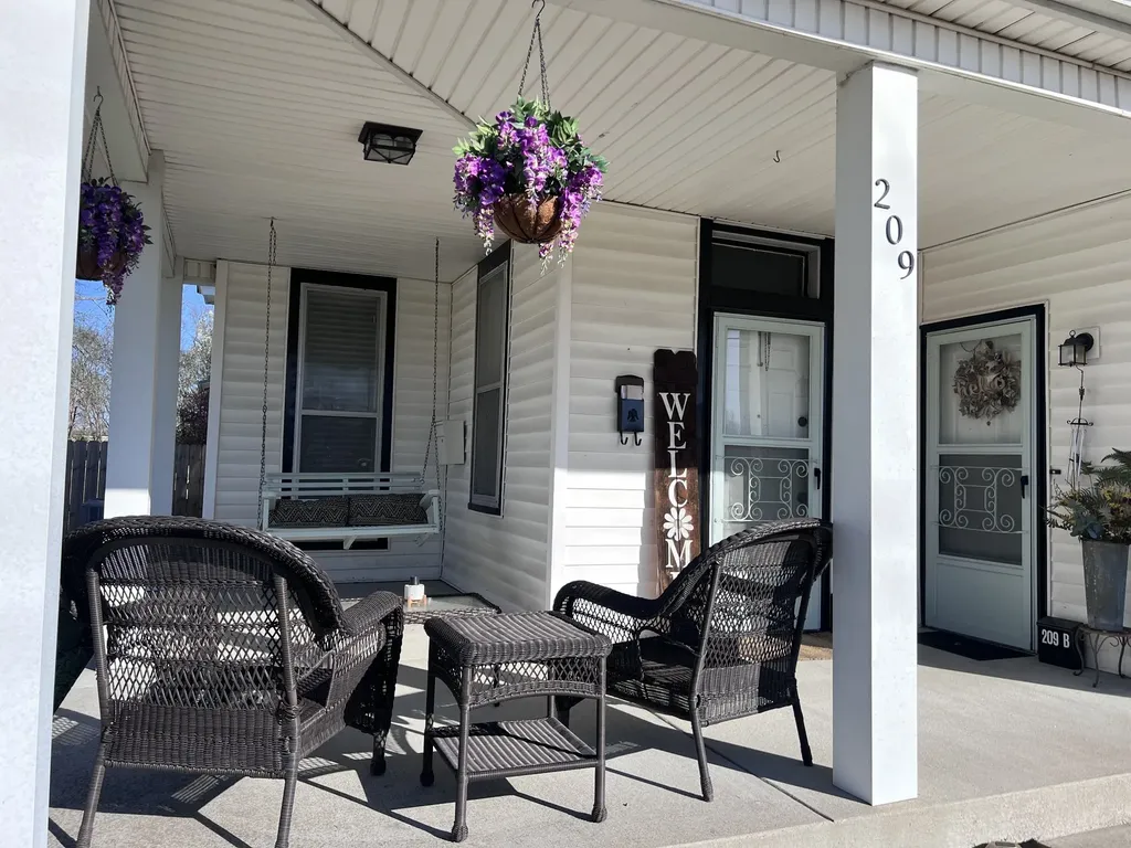 209A S Greenwood Street Lebanon TN 37087