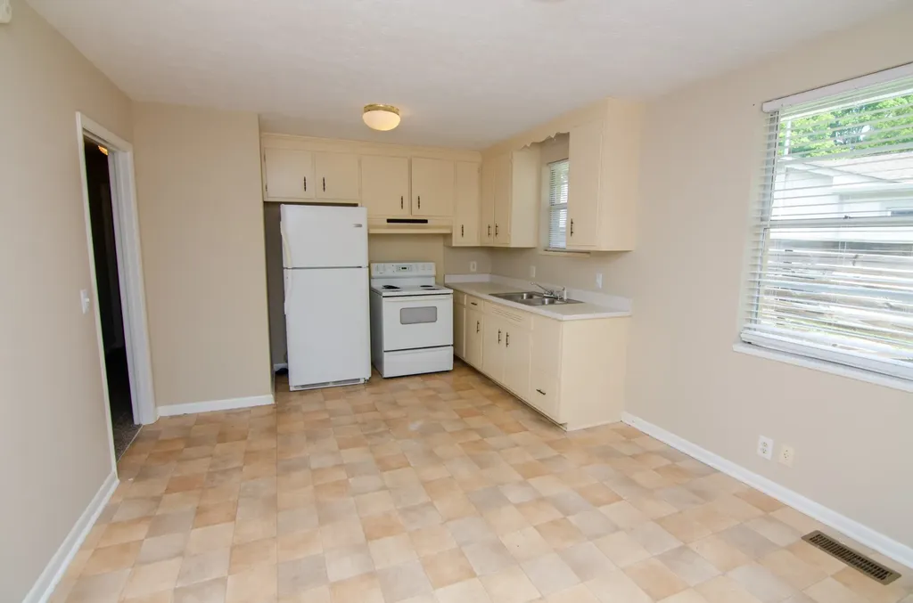 2036 10th Ave, S Nashville TN 37204