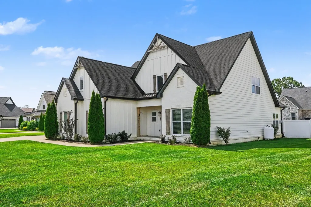 9802 Sunfish Court Murfreesboro TN 37129