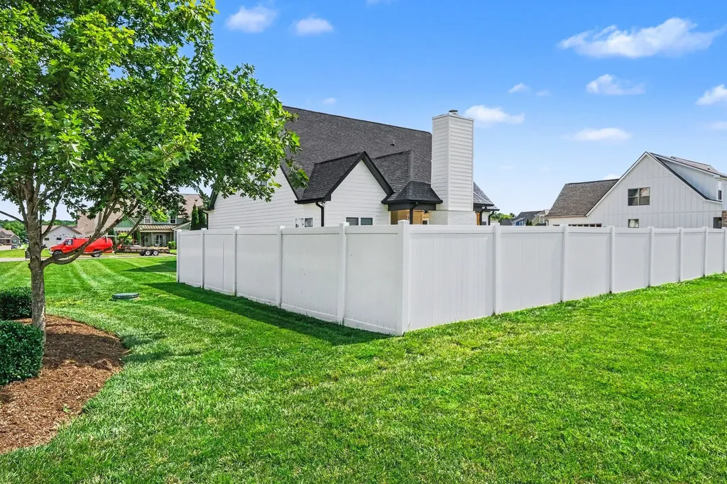 9802 Sunfish Court Murfreesboro TN 37129