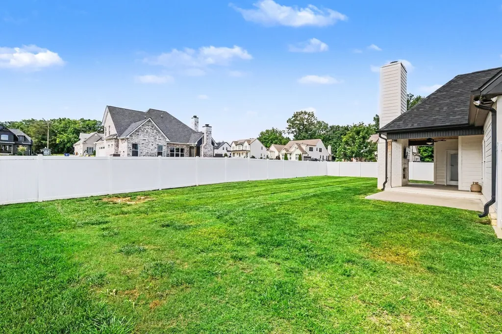 9802 Sunfish Court Murfreesboro TN 37129