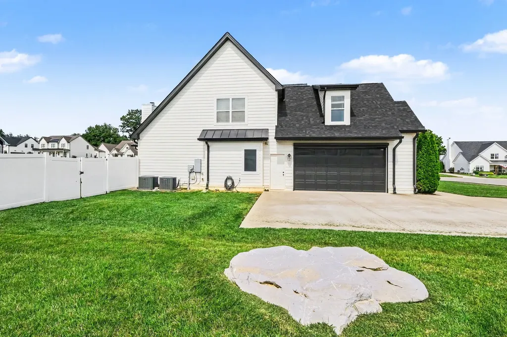 9802 Sunfish Court Murfreesboro TN 37129