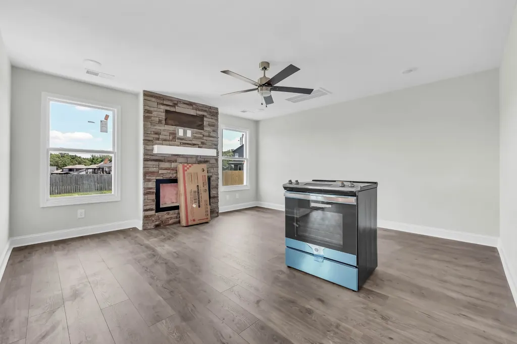 341 Galway Drive Clarksville TN 37042
