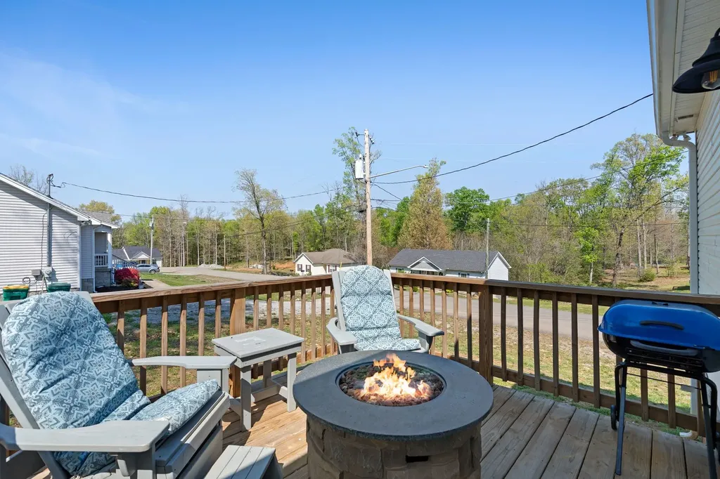 391 Elm Avenue Lewisburg TN 37091