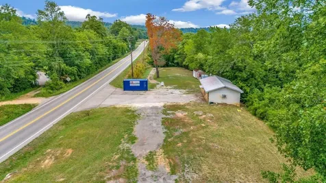 1076 Hwy 13 North Lobelville TN 37097
