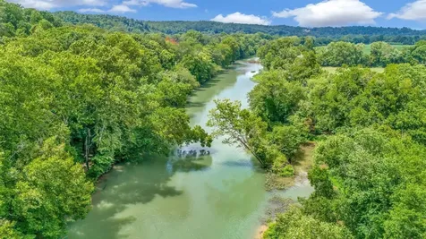 1076 Hwy 13 North Lobelville TN 37097