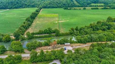 1076 Hwy 13 North Lobelville TN 37097