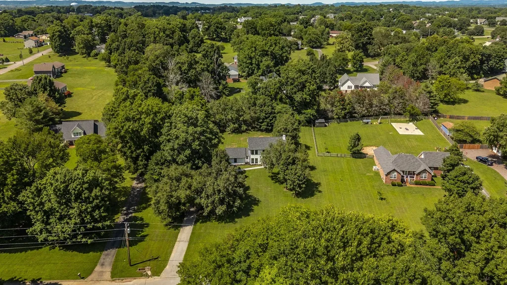 628 Vaughans Gap Road Spring Hill TN 37174