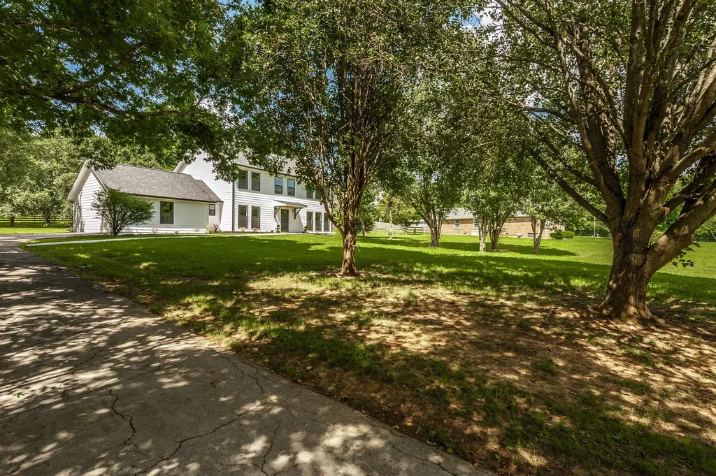 628 Vaughans Gap Road Spring Hill TN 37174