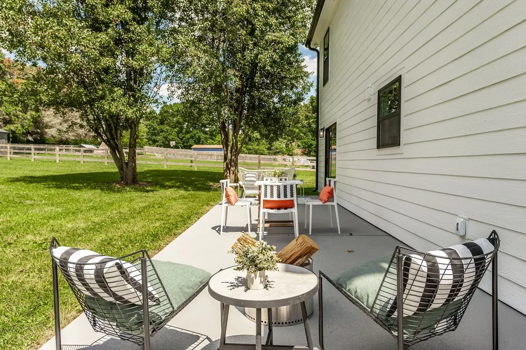 628 Vaughans Gap Road Spring Hill TN 37174