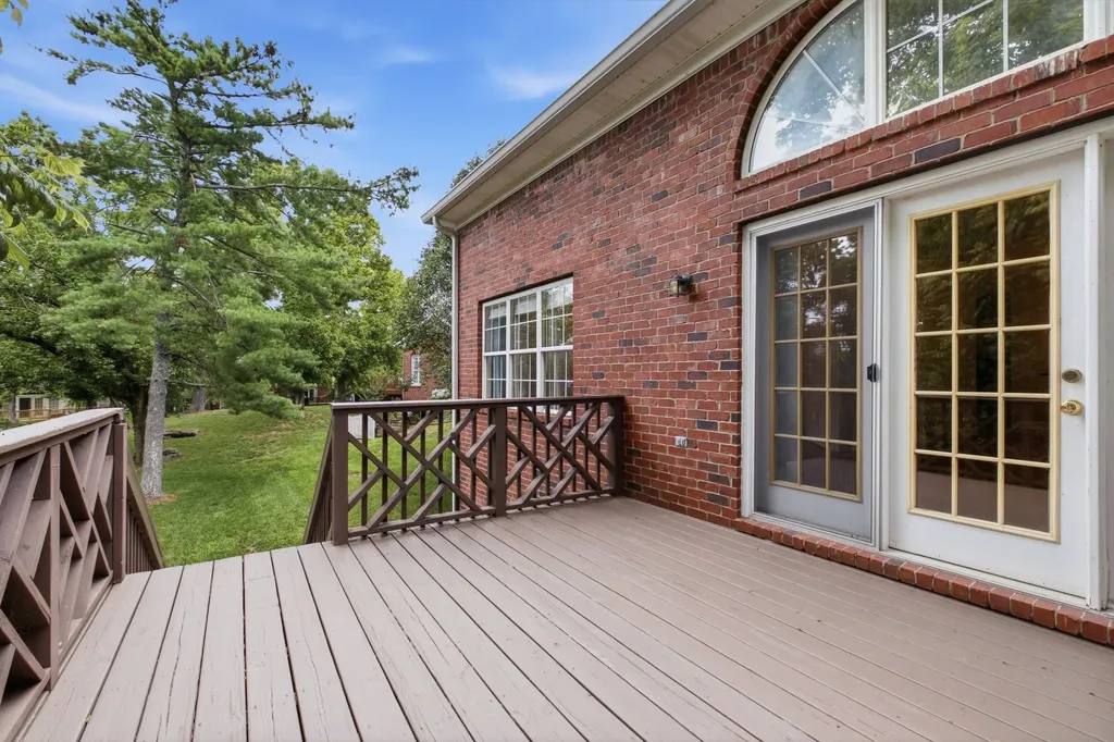 231 Green Harbor Road Old Hickory TN 37138