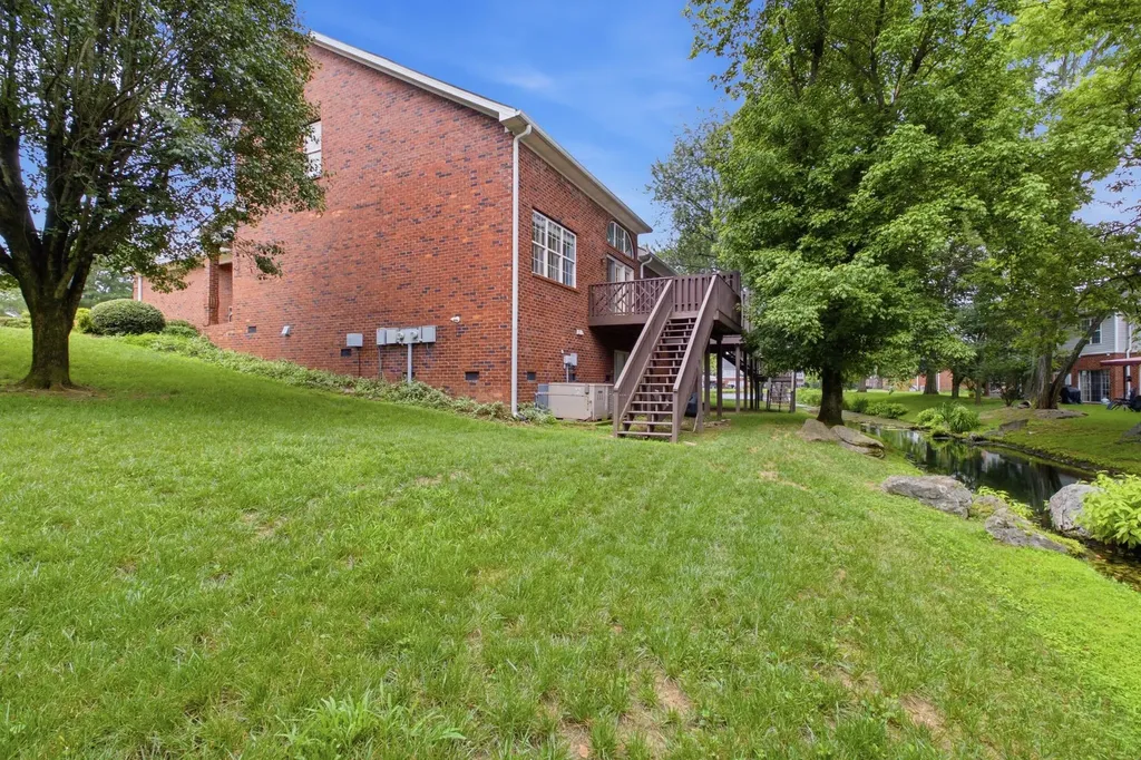 231 Green Harbor Road Old Hickory TN 37138