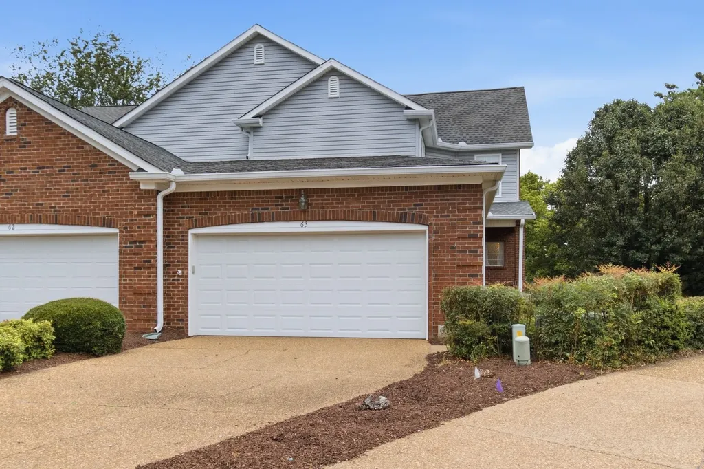 231 Green Harbor Road Old Hickory TN 37138