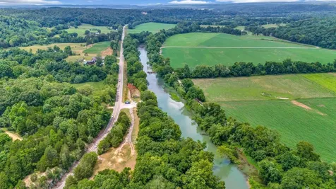 1076 Hwy 13 North Lobelville TN 37097