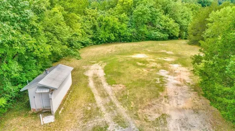 1076 Hwy 13 North Lobelville TN 37097