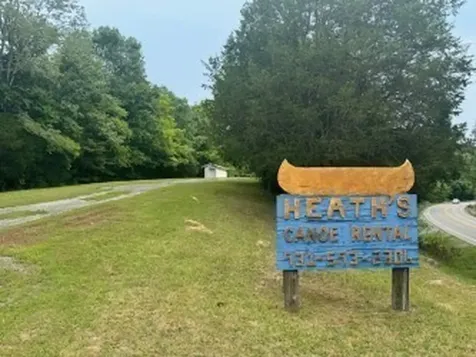 1076 Hwy 13 North Lobelville TN 37097