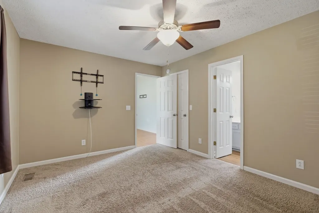 708 Eaglesham Drive Christiana TN 37037