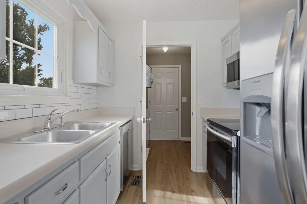 708 Eaglesham Drive Christiana TN 37037
