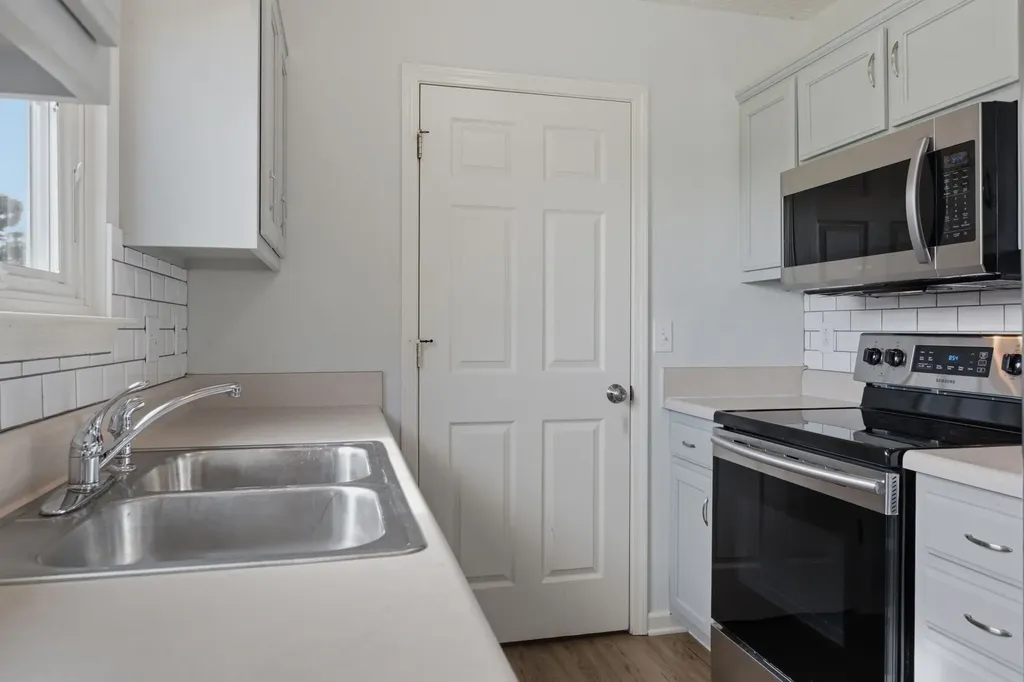 708 Eaglesham Drive Christiana TN 37037