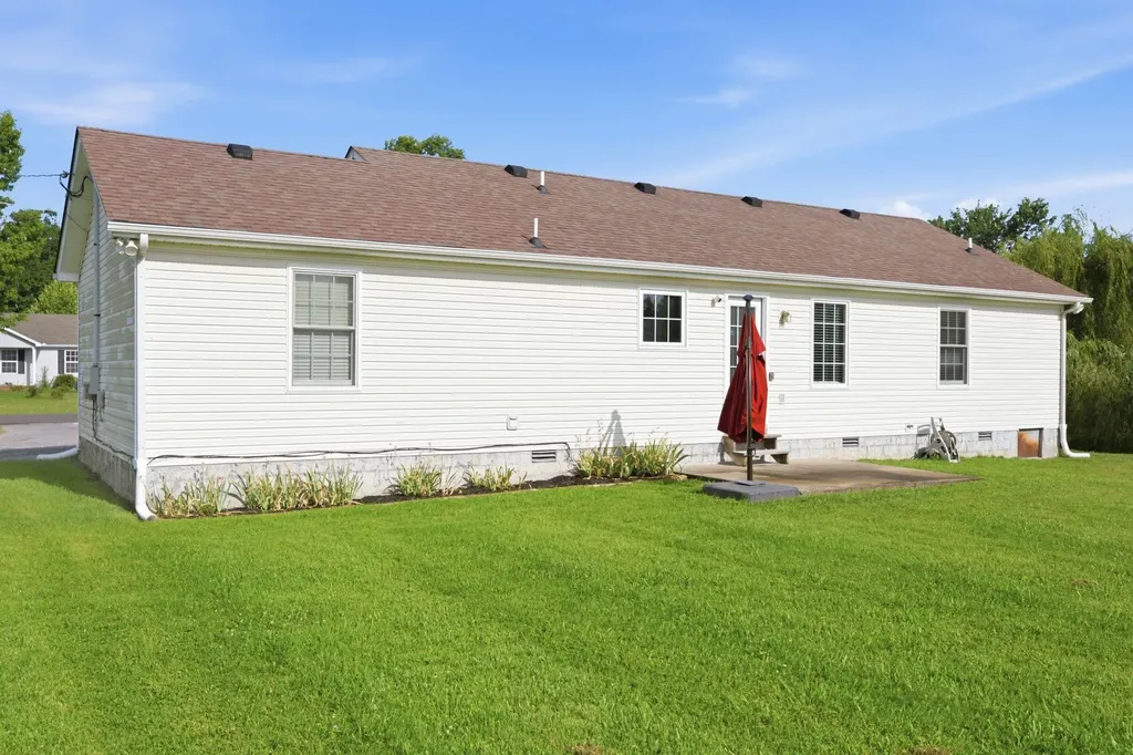 708 Eaglesham Drive Christiana TN 37037