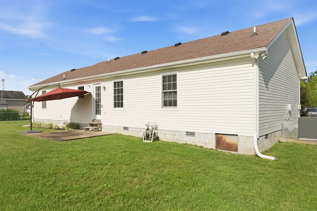708 Eaglesham Drive Christiana TN 37037