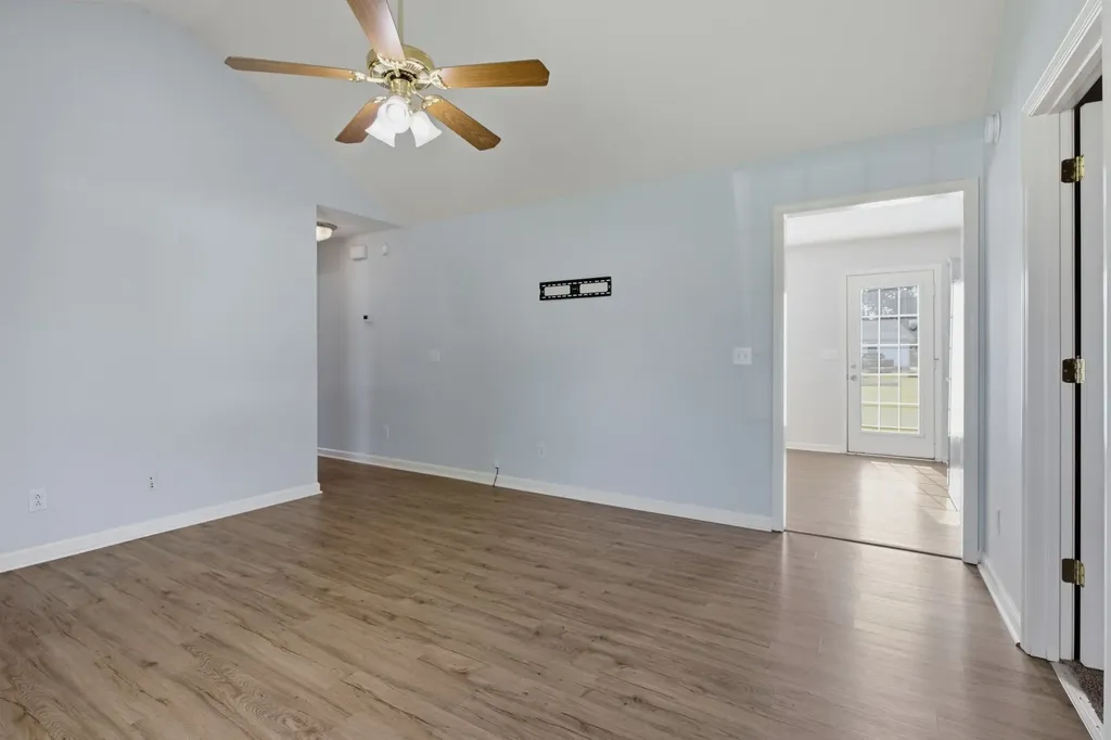 708 Eaglesham Drive Christiana TN 37037