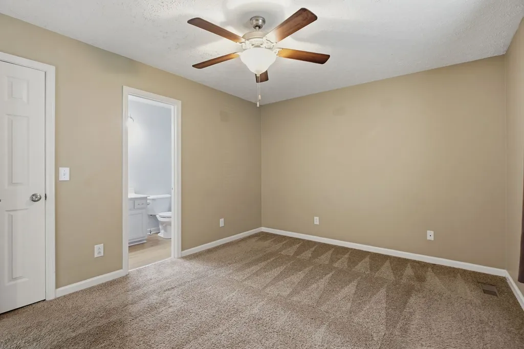 708 Eaglesham Drive Christiana TN 37037