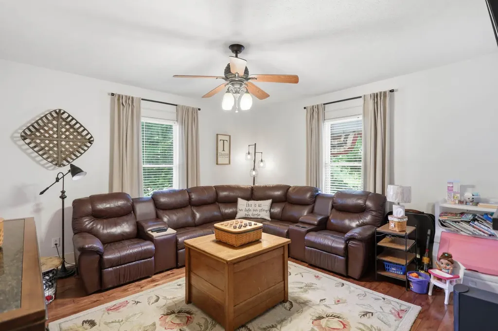 8157 Highway 49, E Springfield TN 37172