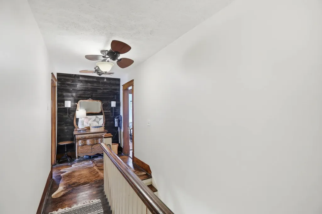 8157 Highway 49, E Springfield TN 37172