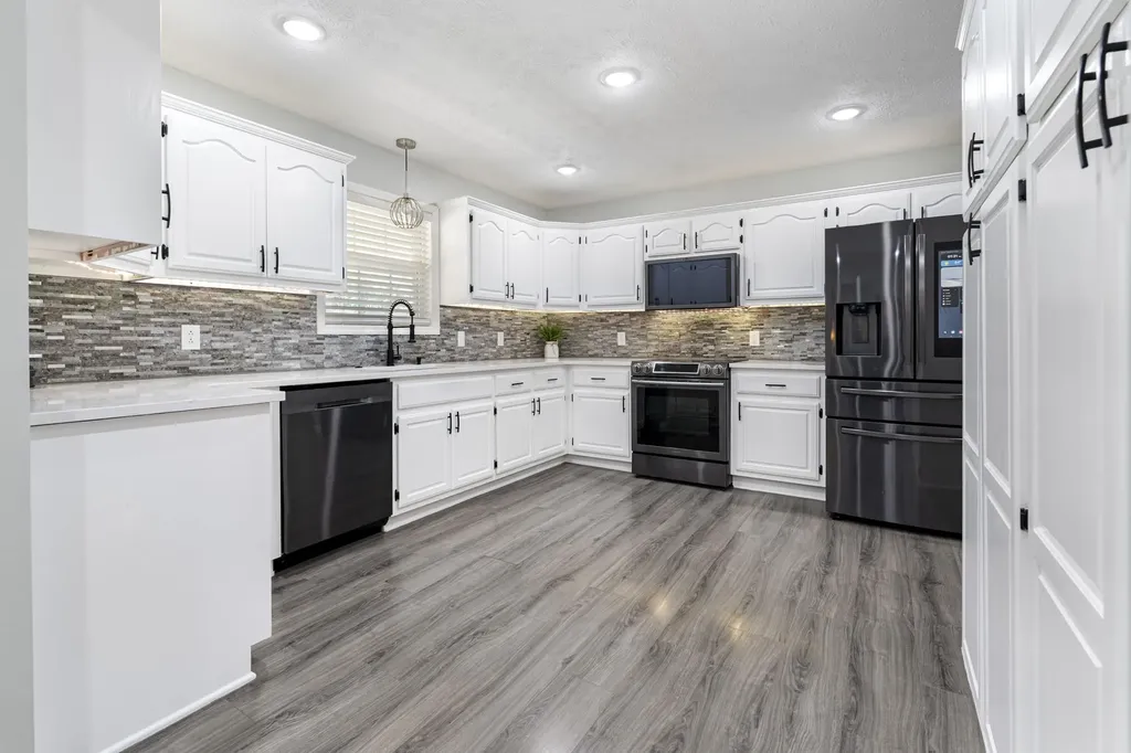 83 Farley Lane Hartsville TN 37074