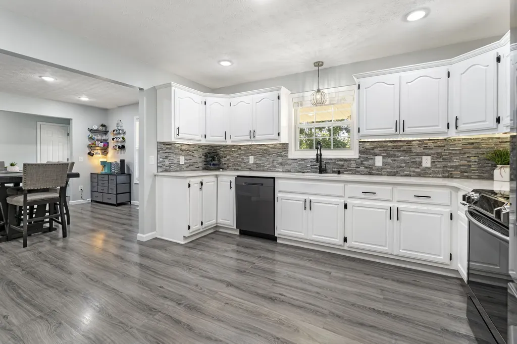 83 Farley Lane Hartsville TN 37074