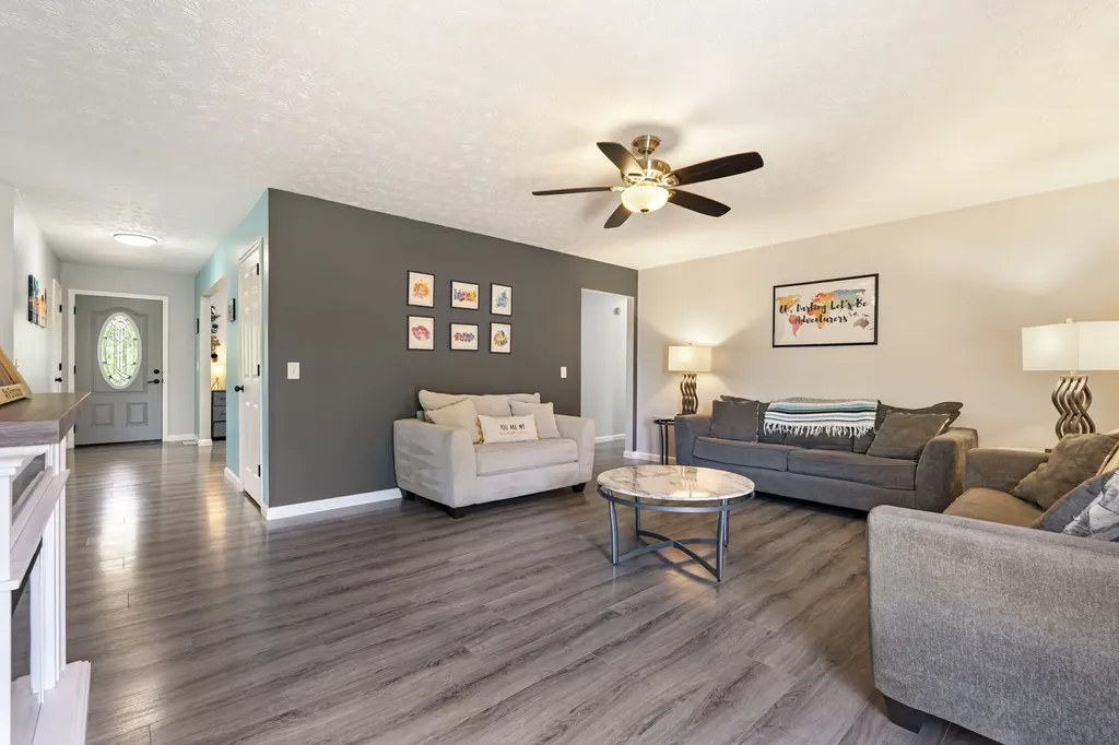 83 Farley Lane Hartsville TN 37074