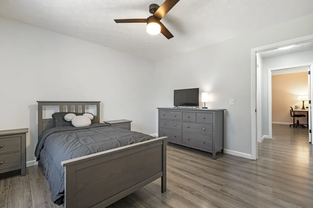 83 Farley Lane Hartsville TN 37074