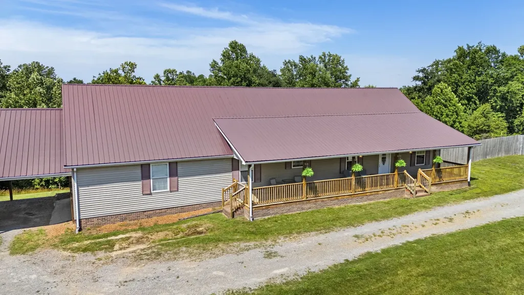 83 Farley Lane Hartsville TN 37074