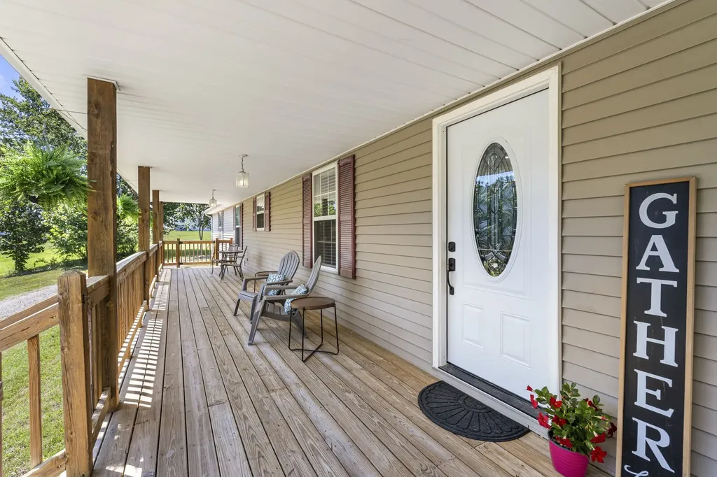83 Farley Lane Hartsville TN 37074