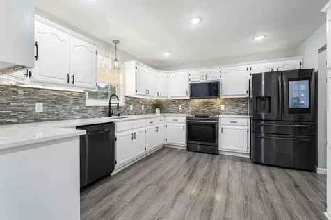 83 Farley Lane Hartsville TN 37074