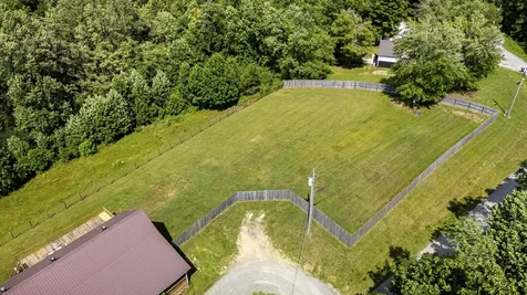 83 Farley Lane Hartsville TN 37074