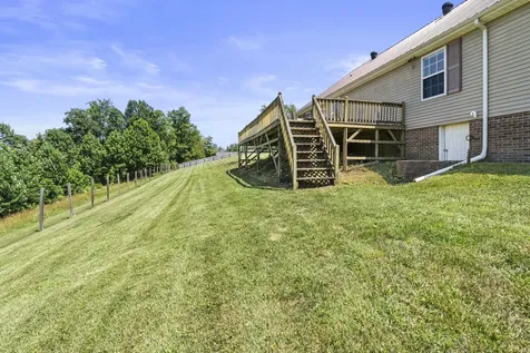 83 Farley Lane Hartsville TN 37074