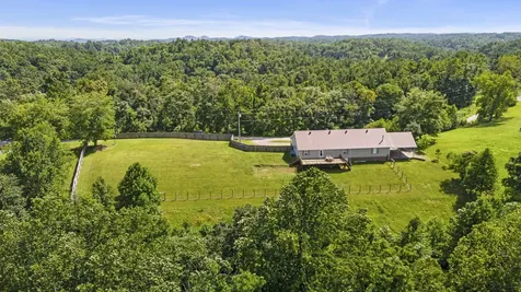 83 Farley Lane Hartsville TN 37074